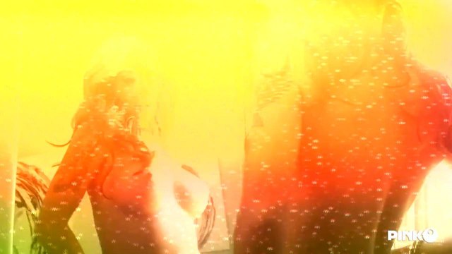 Три мужика устроили групповой трах с девушкой и отымели ее двойным проникновением #1