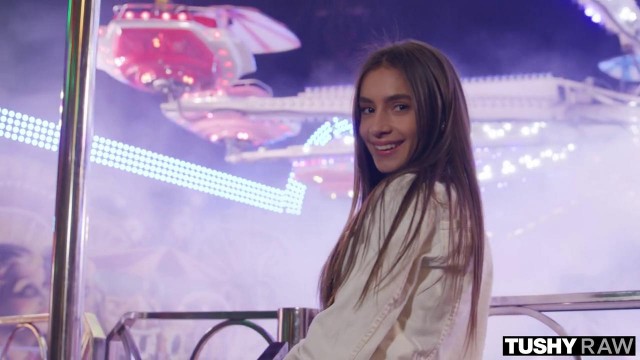 Ору как сумасшедшая от хуя в жопе #1