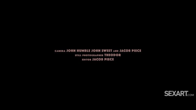 Горячие крошки делят мокрые киски в чисто женском фестивале удовольствия #9