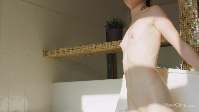 Девка знает, как завести себя до максимума в горячем соло-замесе! #9