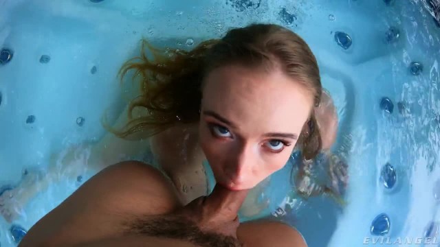 Оргазмический досуг в джакузи #6