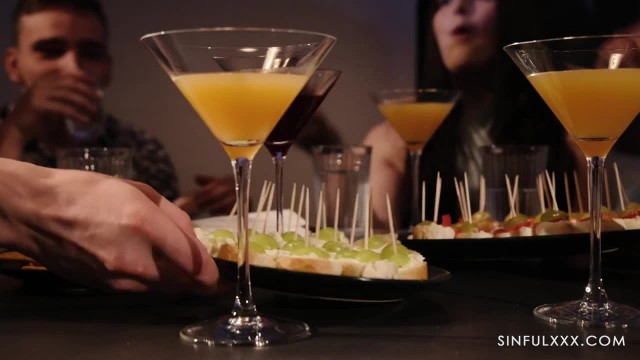 Близкое знакомство с обоюдным наслаждением #1